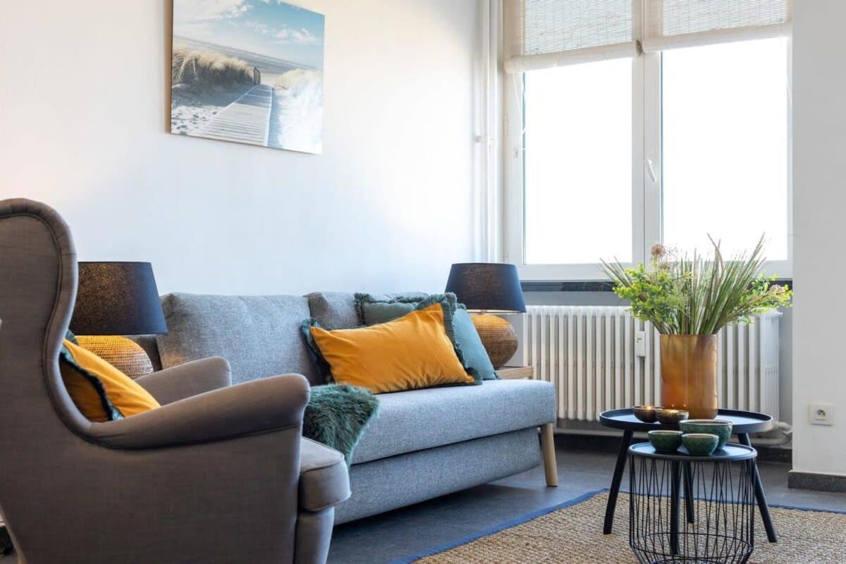 Huswell - Beautiful Spacious Studio With Frontal Sea View Кнокке-Хейст Экстерьер фото